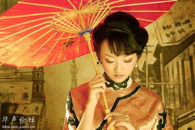 美女上海背景图